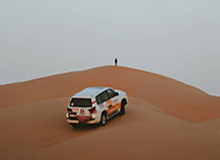 惨遭打脸！斯卢茨基赛前称不会专人盯防，如今被瓦科戴帽差点打哭