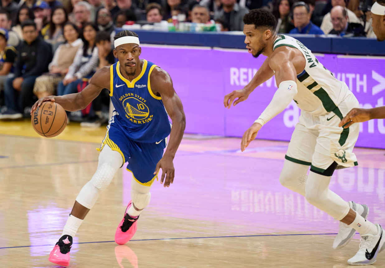 开云APP下载-拿2年1.1亿顶薪,重伤赛季报销!错不在你,是管理层伤害整支球队